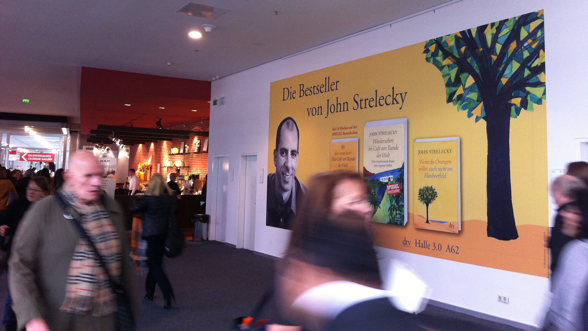 Banner in der Halle 4 der Messe Frankfurt