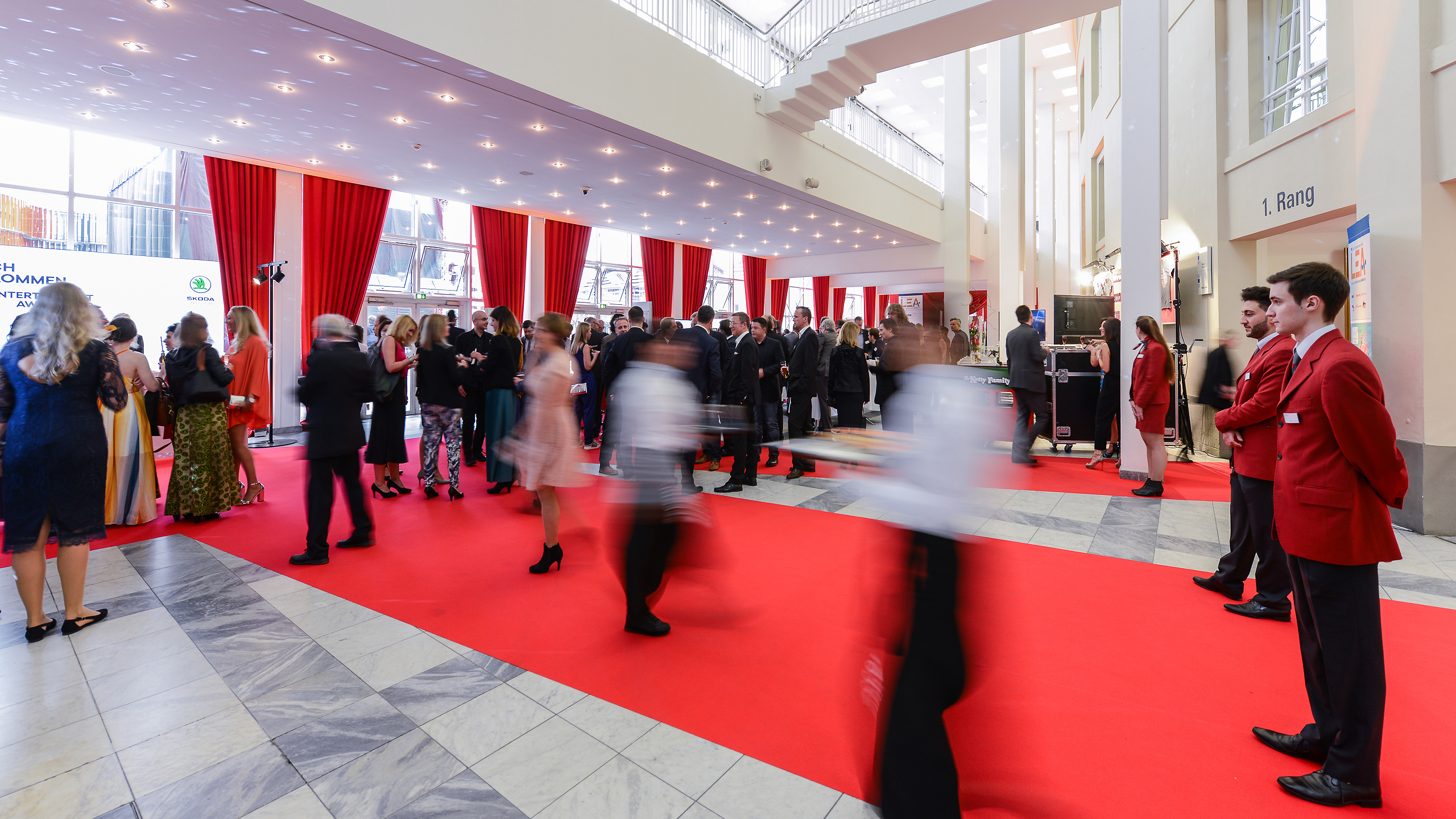 Festhalle Foyer Rang 1